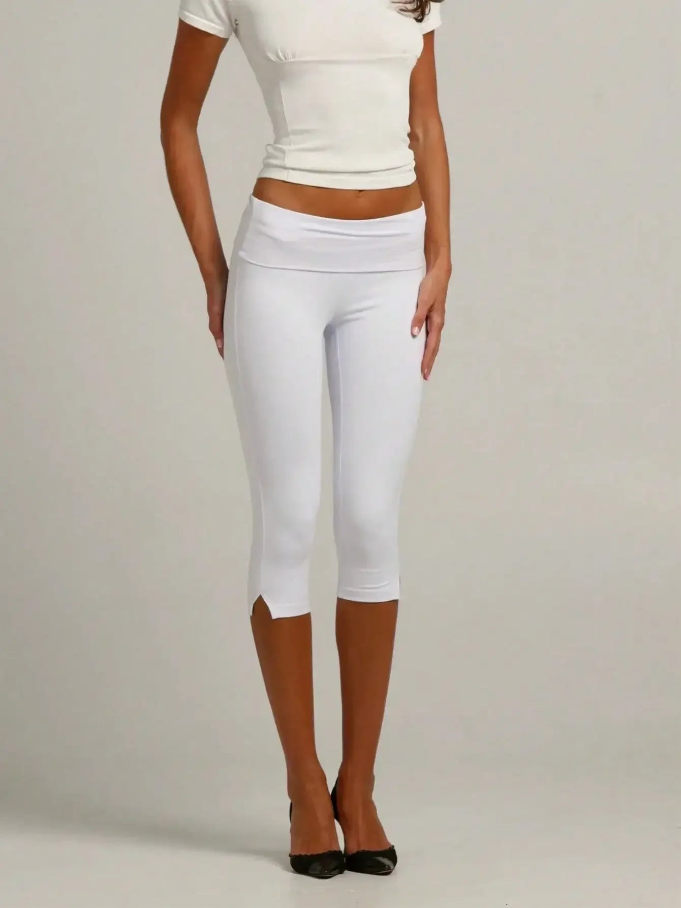 Women's Y2K Low Waist White Capri Leggings Fold Over Waistband Split Hem Solid Color Slim Fit Stretchy Cropped Leggings Buttery